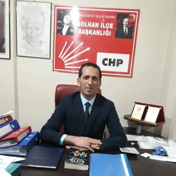  CHP  İLÇE BAŞKANI  CANLI: “SOLHAN’DA HAYAT TÜİK’İN TABLOLARINDAN ÇOK DAHA PAHALI!”