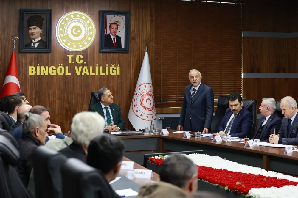 VALİ  USTA, CEM EVİ DERNEKLERİ TEMSİLCİLERİYLE BULUŞTU