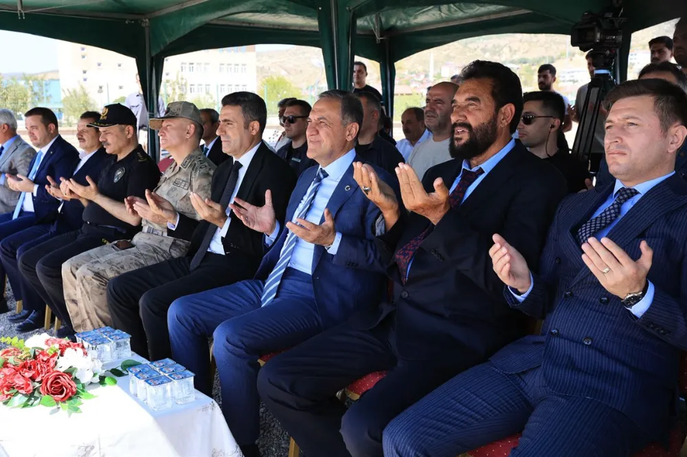 8 DERSLİKLİ OKULUN TEMELİ ATILDI